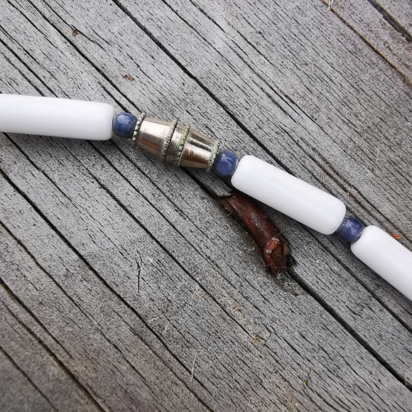 Vintage White Black Purple Blue Multi-strand Beaded Necklace - Picture 10 of 12